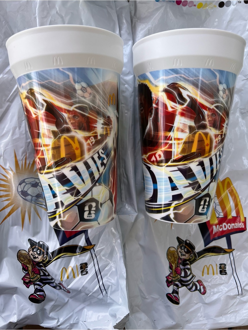 McDonald’s FIFA 2026 Alphonso Davies / Team Canada / Set of 2 Cups / New - Picture 2 of 5